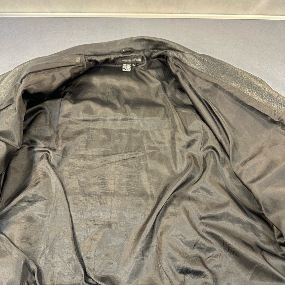 J Peterman Men’s Leather Bomber Jacket Black Zip Front Size XL - Picture 3 of 4